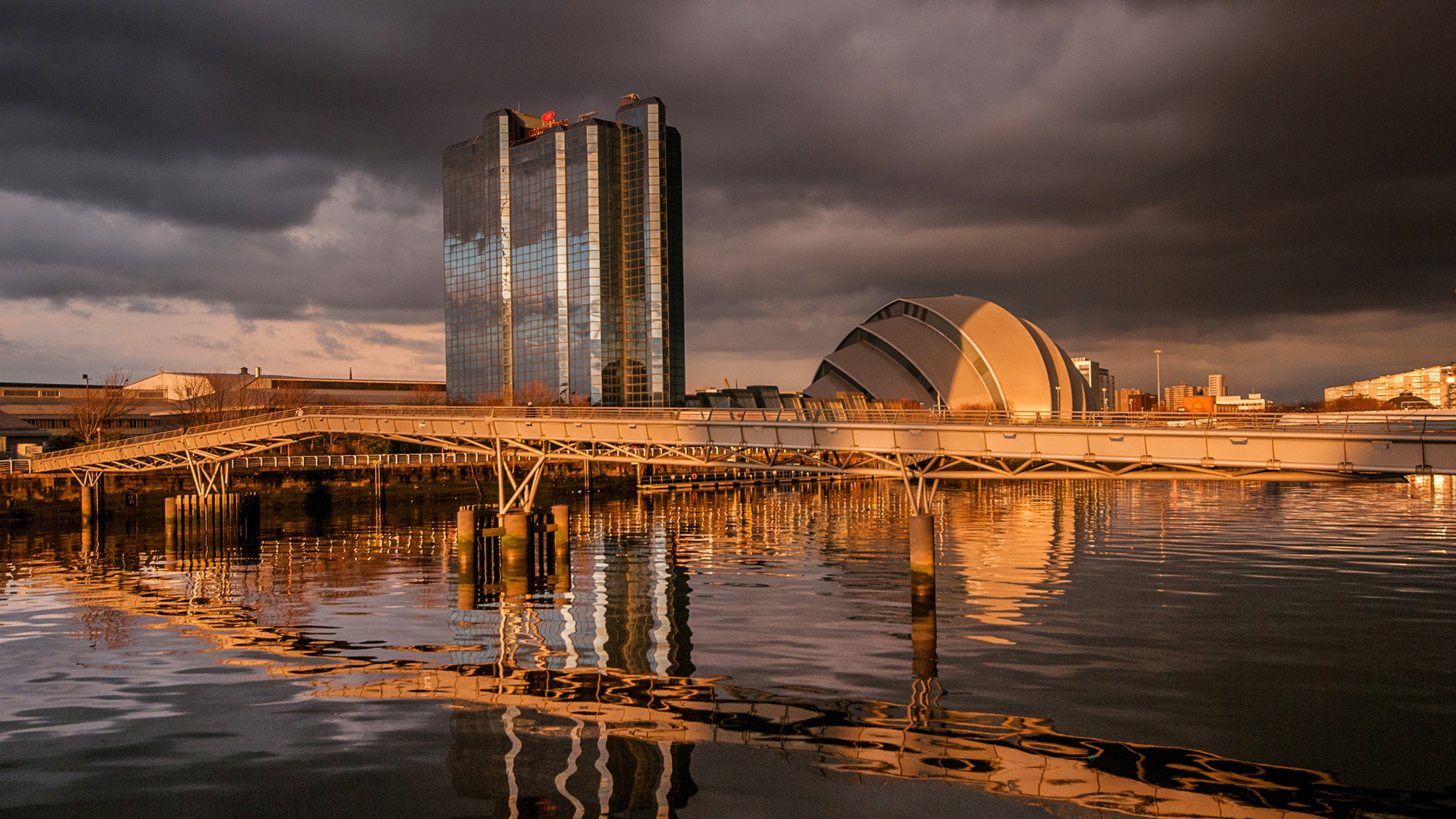 helensburgh private hire